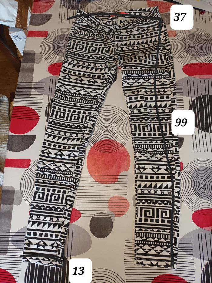 Jeans slim aztèque taille 38 👩 - photo numéro 3