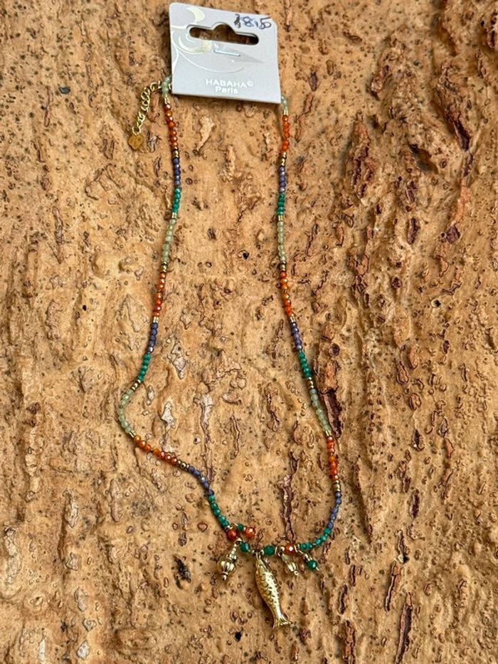 Collier réglable grigri poisson acier inoxydable or habaha paris perles naturelles multicolores