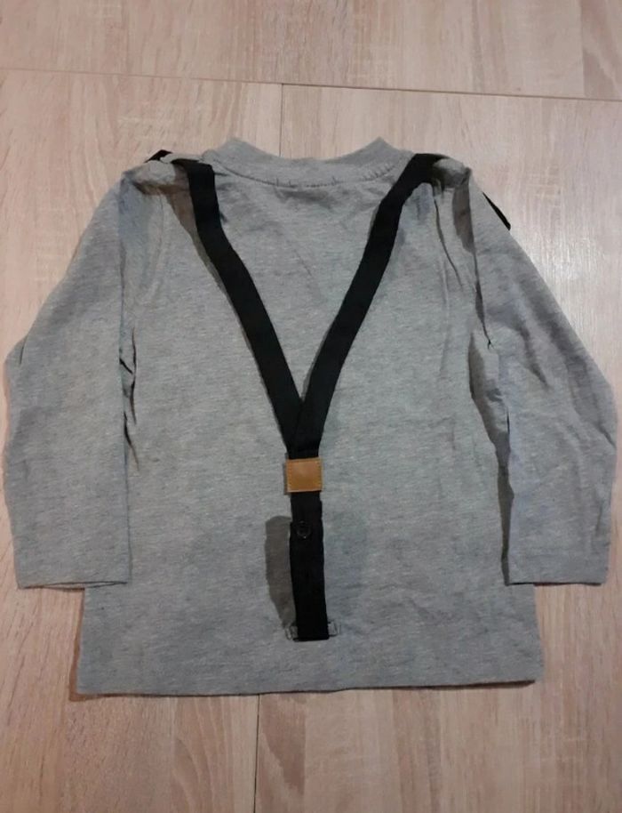 Tee-shirt neuf 5 ans - photo numéro 2