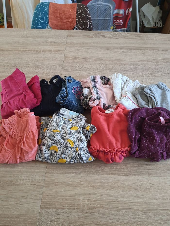 A vendre lot vêtements fille 3 mois - photo numéro 8