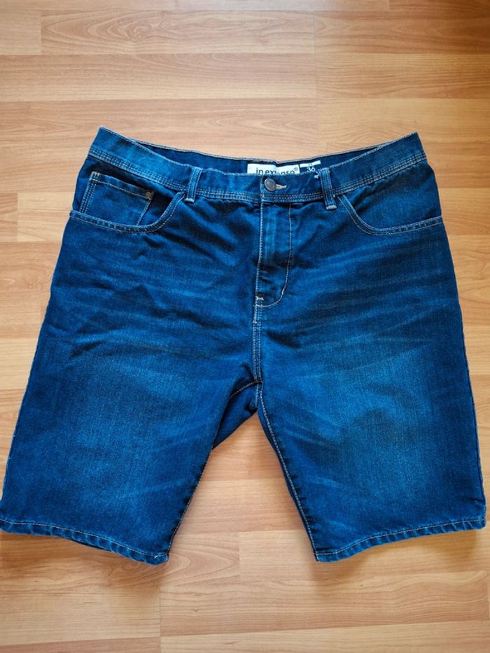 Short jean in extenso