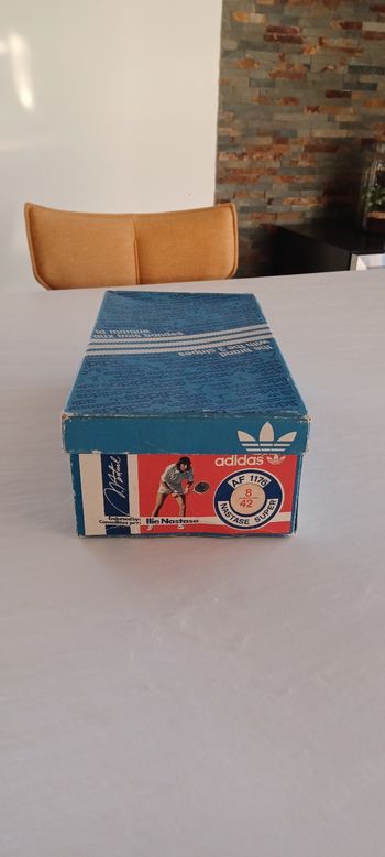 Boîte vide Adidas nastase année 70 très rare