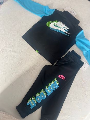 Ensemble Nike