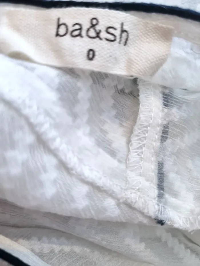 Bash haut blanc transparent manches courtes Ibenis détails dans le dos T0/34/xs état impeccable! - photo numéro 6