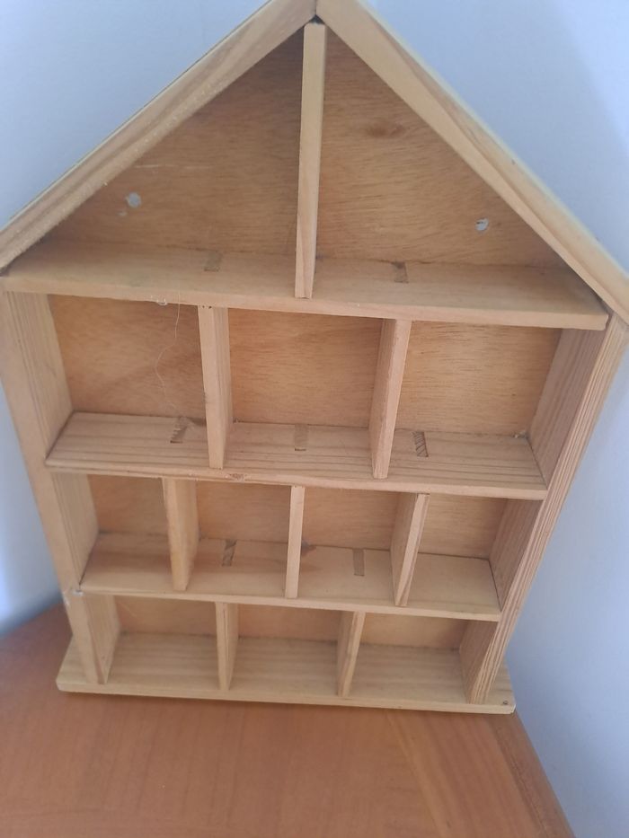 Étagère vintage à miniature en forme de maison 🏠 - photo numéro 2