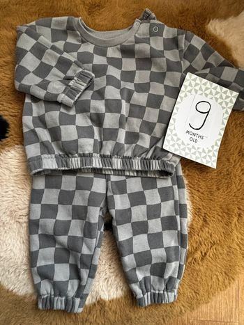 Ensemble jogging carreaux gris Primark t.9m