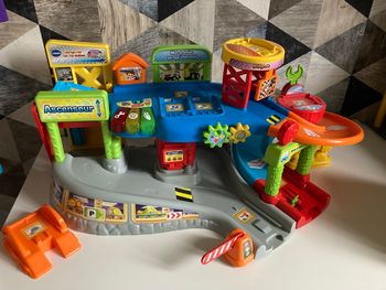 Garage tut tut bolide