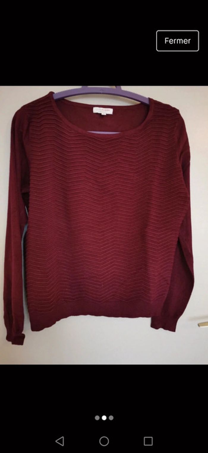 Pull bordeaux très bon état