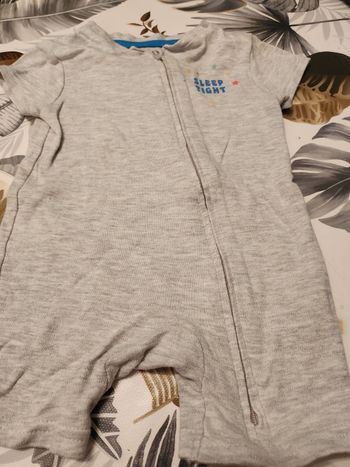 Combi bébé 6-9 mois