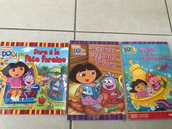 Lot livres dora