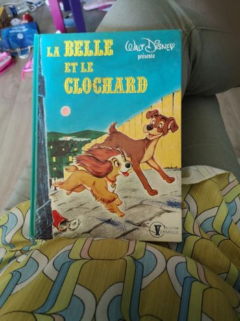 La belle et le clochard Disney vermeille