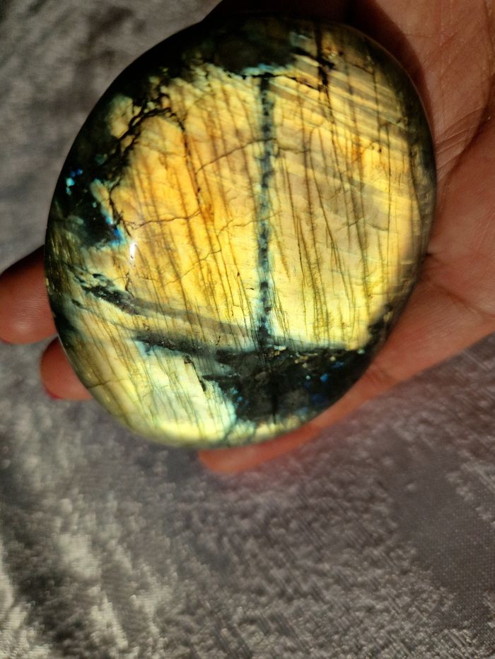 Labradorite galet de Madagascar 159g neuve - photo numéro 8