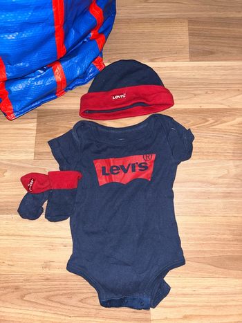 Ensemble body bonnet chaussette