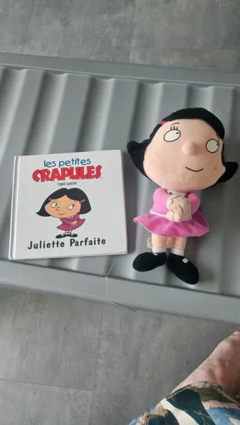 Livre Juliette parfaite les petites crapules + peluche