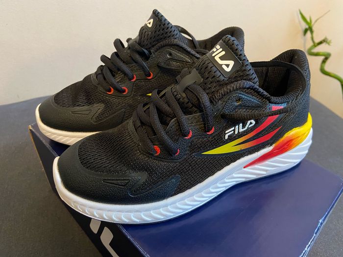 Basket fila. Rive - photo numéro 2