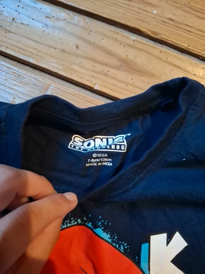 Tshirt taille 7/8 ans - photo numéro 3