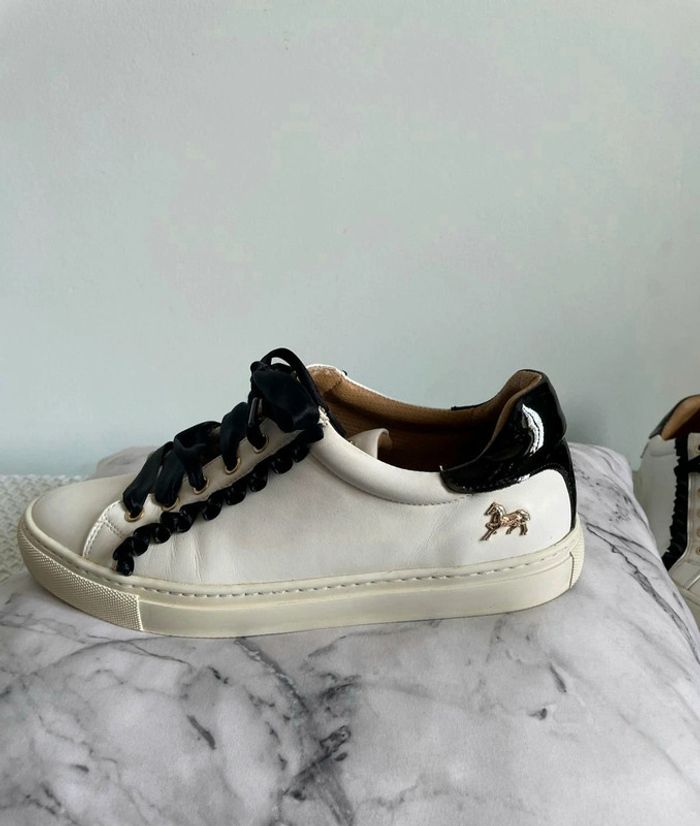 Baskets blancs avec lacets noir Cavalinho. - photo numéro 7