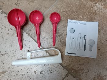 Neuf, Tupperware, set de cuillère portion avec boîte rangement en cadeau