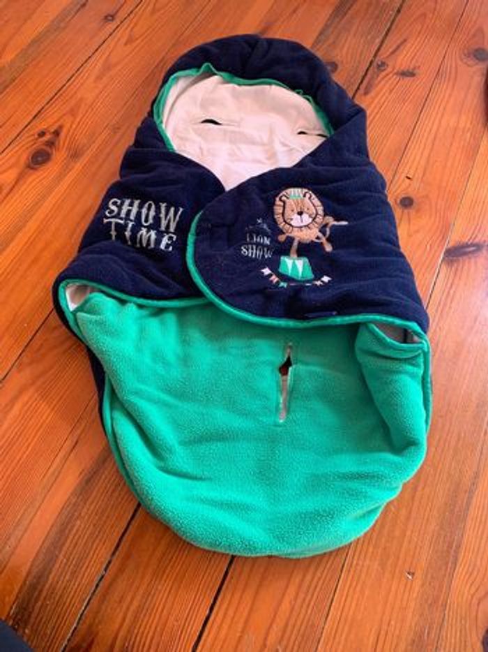 Couverture pour cosy bleu et verte cirque