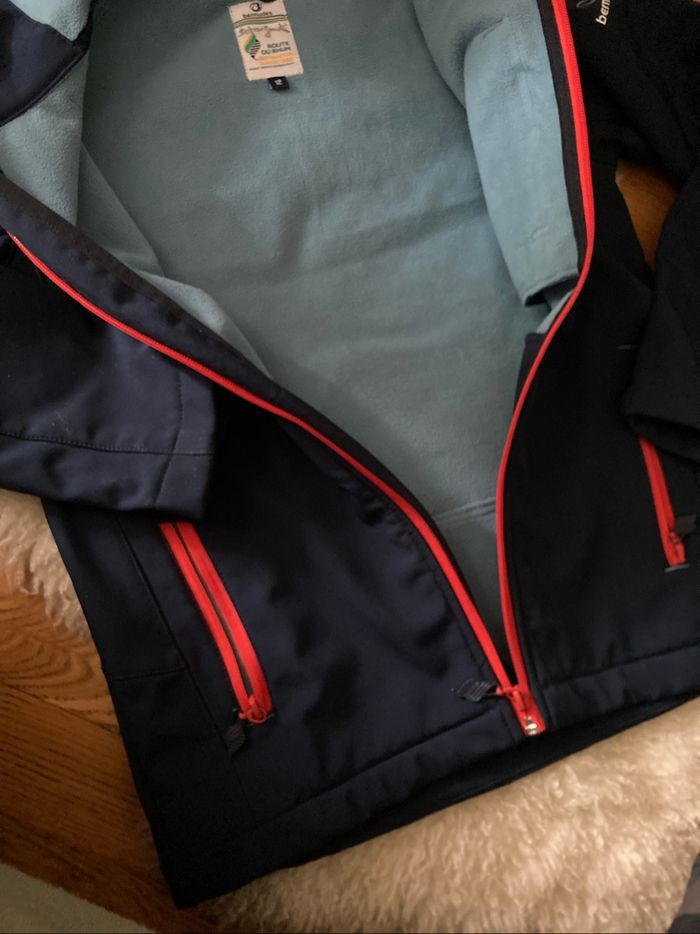 Veste à capuche, coupe-vent, Bermudes - photo numéro 2