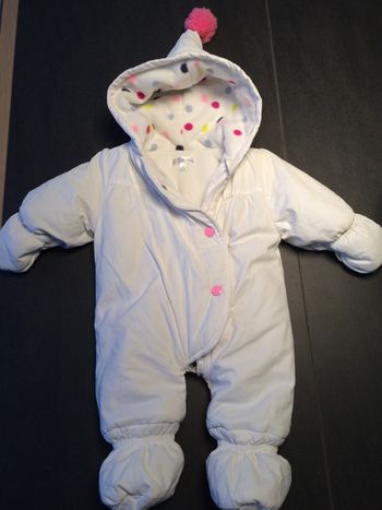 Combinaison hiver à capuche  1 mois