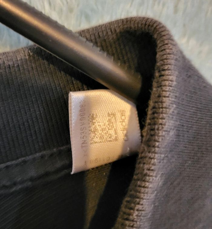 Polo Adidas Brodé  - Taille  XL - photo numéro 8