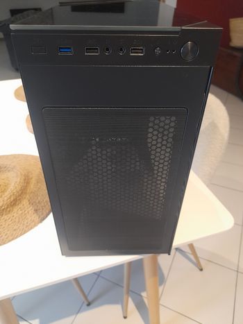 Tour d'ordinateur empire gaming