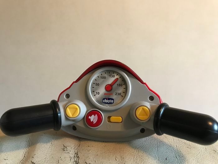 Moto Ducati Chicco avec guidon