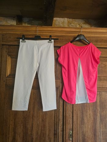 Legging et t shirt Décathlon t 14/15