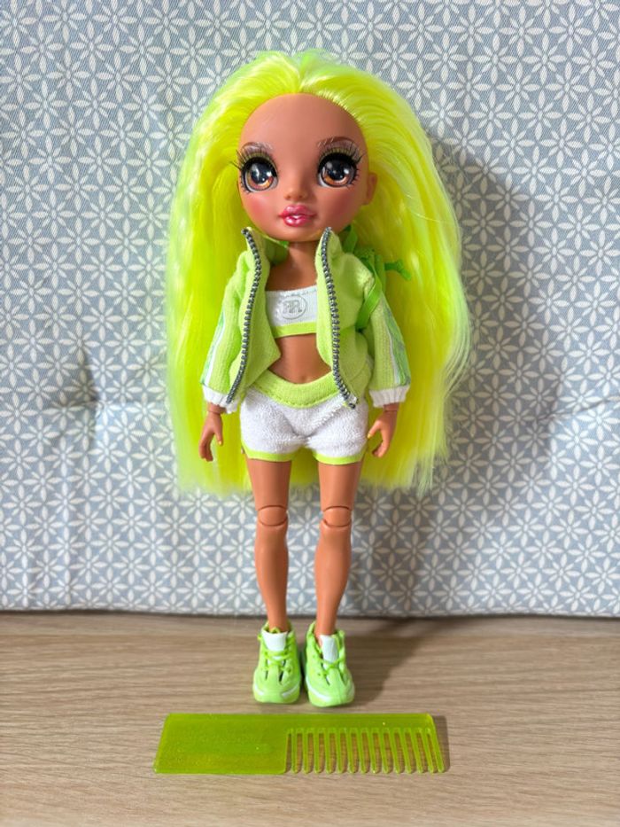Poupée Karma Nichols "Rainbow High"
