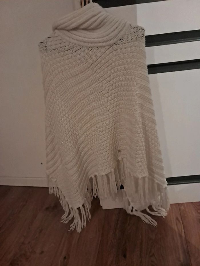 Poncho/ cape - photo numéro 3