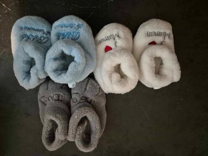 3 paires de chaussons