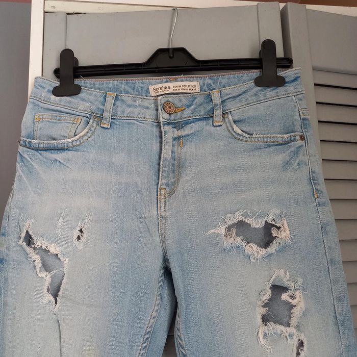 Jean troué bershka - photo numéro 2
