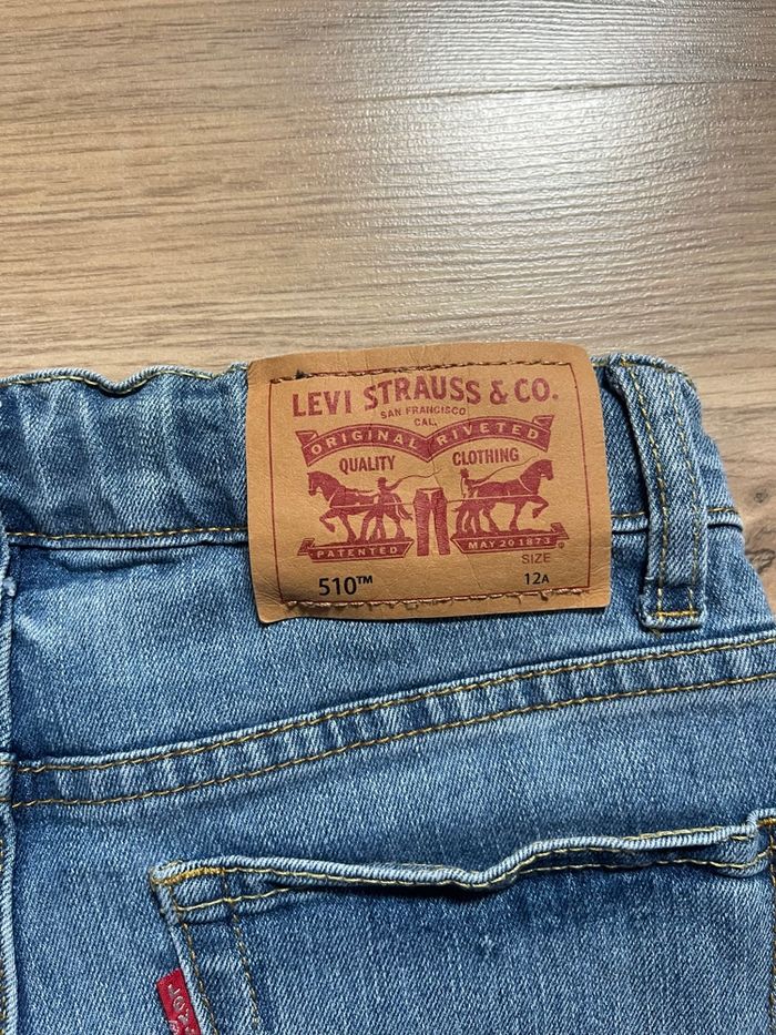 Jean Lévis 510 excellent état taille 12 ans - photo numéro 5