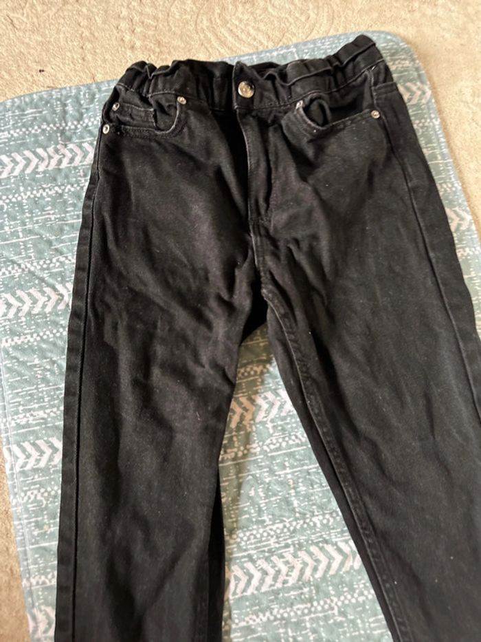 Pantalon jeans noir kiabi 6 ans - photo numéro 2