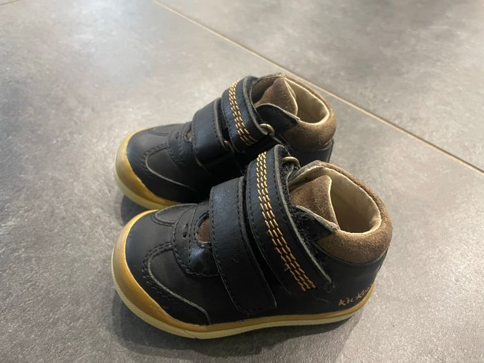 Kickers taille 18 mois en très bonne état