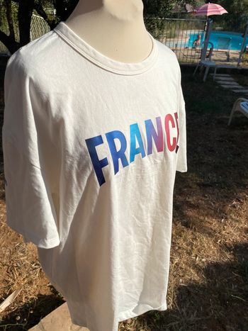 T-shirt neuf, le Coq sportif France taille  XL