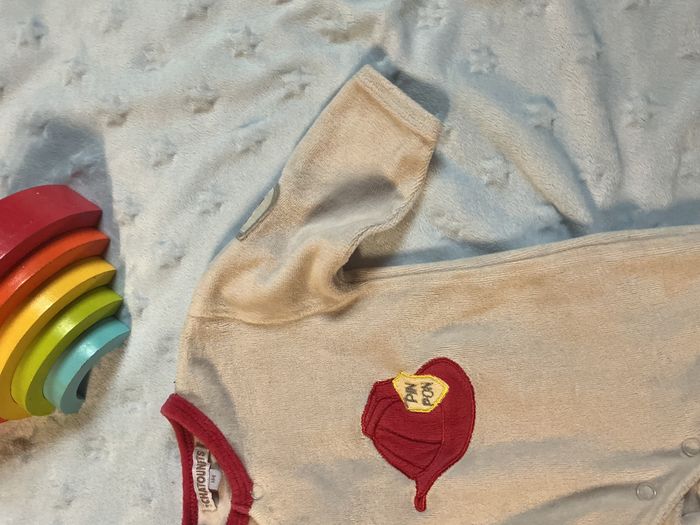 pyjama grenouillère en velours beige et rouge ouverture devant 1 mois les chatounets - photo numéro 8