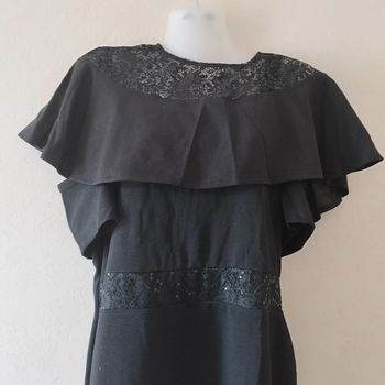 Robe noire et son bolero