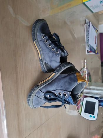 Chaussure T24