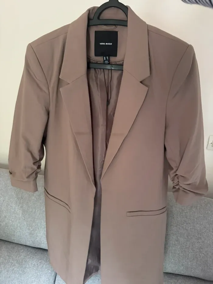 Veste longue cintrée manches 3/4 Vero Moda taille 40 - photo numéro 2