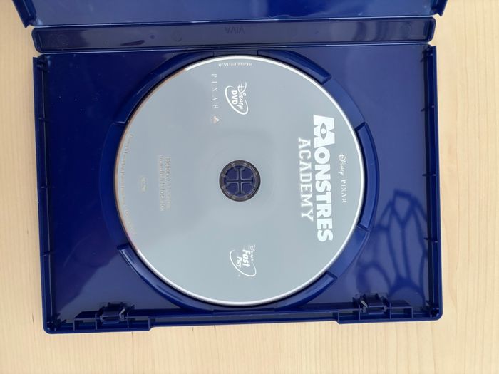 DVD Monstres Academy - photo numéro 2