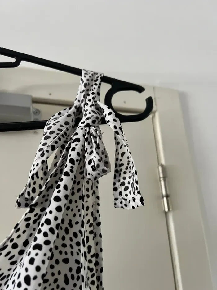 Jolie robe noir et blanc taille S - photo numéro 6