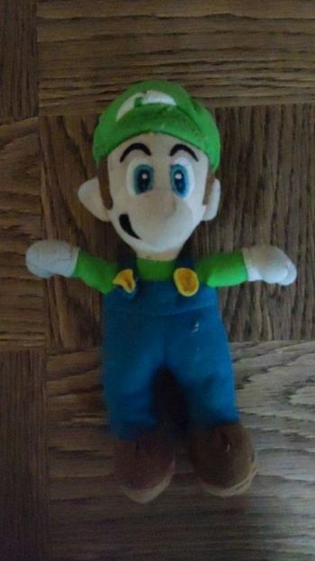 peluche luigi