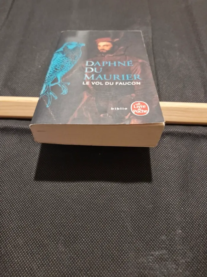 Le vol du faucon - Daphné Du Maurier - photo numéro 2