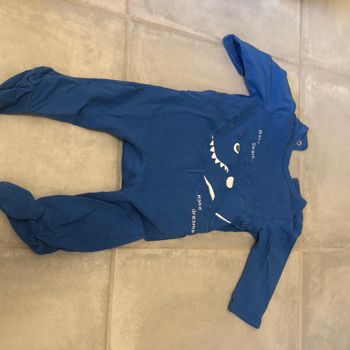 Pyjama baby shark