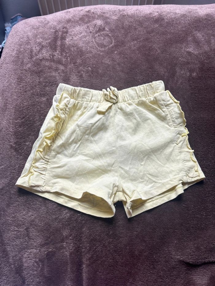 Short 3 ans