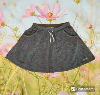 Jupe sportwear taille 12 ans