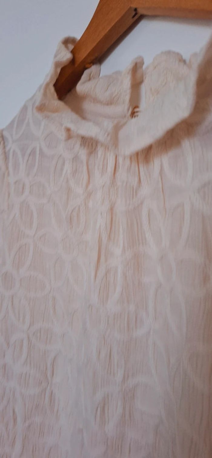 🤍 Blouse bohème écrue – Neuve - dentelle florale & chic Parfaite pour la rentrée - photo numéro 5