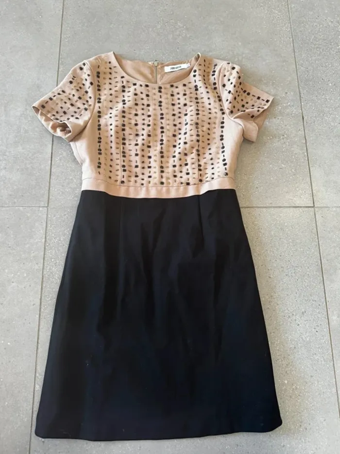 Robe Lynn Adler, taille S, très bon état 90cm de longueur
